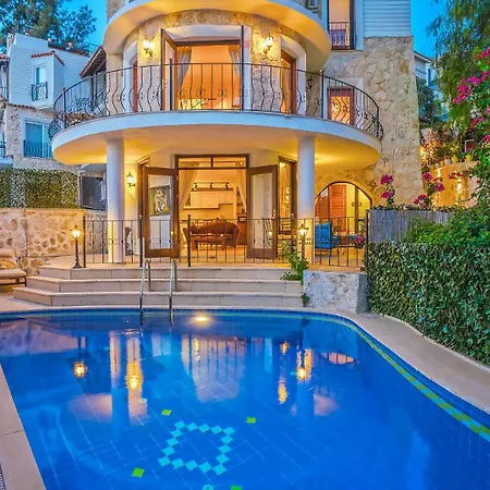 Kalkan 1+1 Pool Flat Kaş